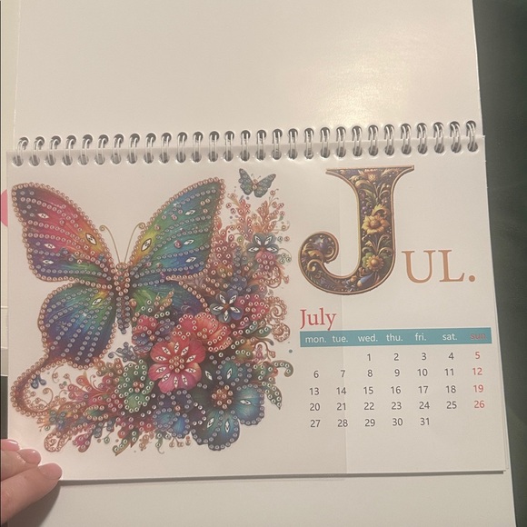 Diamond Art Desk Calendar 2026 – DIY Standing Flip Monthly Calendar For Home - Picture 9 of 14